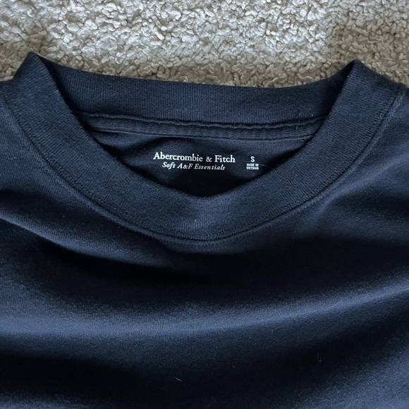 A&F Women’s Cropped Boxy “Essentials” Tee Shirt - Picture 3 of 4